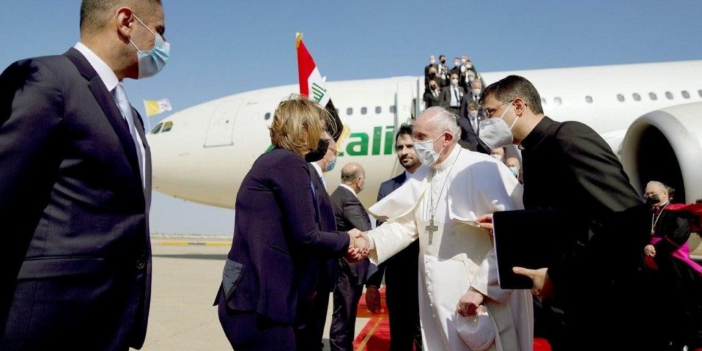 Pope Calls for Equal Rights for Christians at Start of Iraq Visit