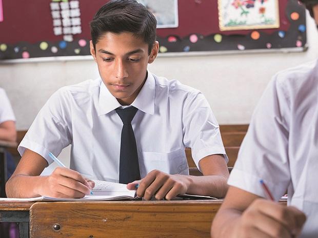 Mathematics and physics rule for engineering not mandatory: AICTE