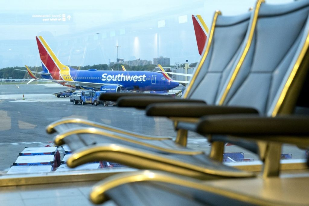 Southwest Flights Are Snarled by Weather Across Mid-Continent