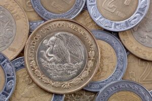 Mexican Peso steadies as traders eye Banxico decision