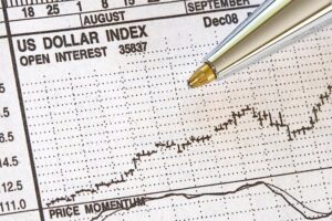 Forex Today: BoJ maintains status quo, BoE up next